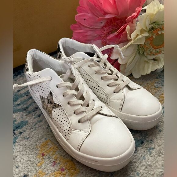 NY90 Steve Madden influencer sneakers 8 - Picture 1 of 8